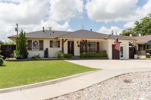 816 Sw 50th St, Oklahoma City, OK, 73109-4020 | Card Image