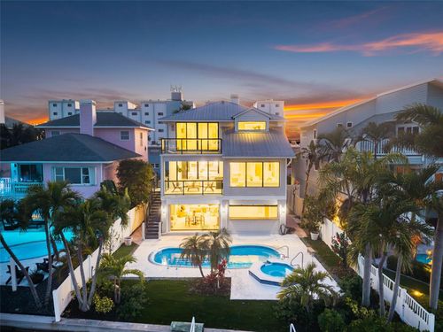 8505 Blind Pass Dr, TREASURE ISLAND, FL, 33706-3417 | Card Image