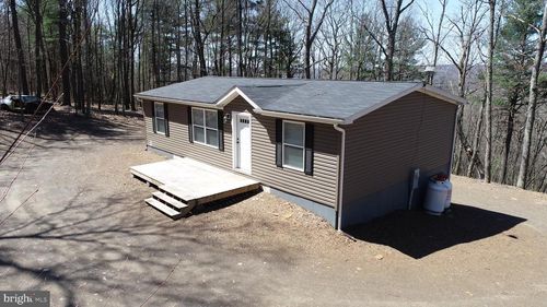 8008 Mountain View Dr, Huntingdon, PA, 16652 | Card Image