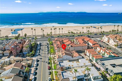 111 14th St, Huntington Beach, CA, 92648-4427 | Card Image