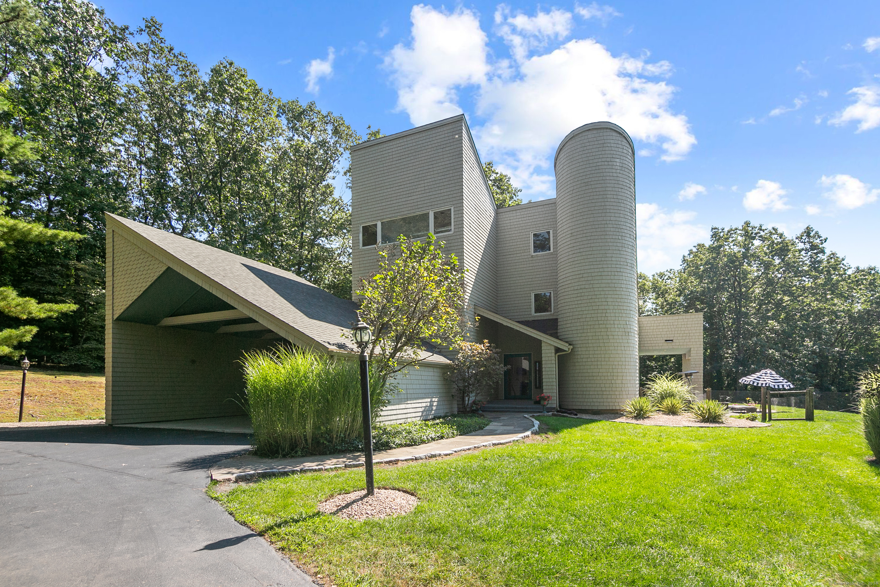 Mountain Estates Dr, Avon, CT 06001