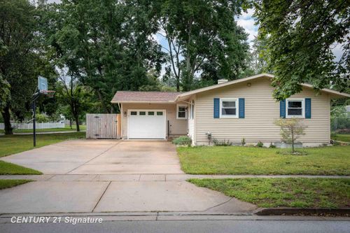 2707 Valorie Ln, Midland, MI, 48640-2426 | Card Image