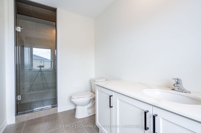 189 Lormont Blvd, House attached with 3 bedrooms, 3 bathrooms and 1 parking in Stoney Creek ON | Image 34