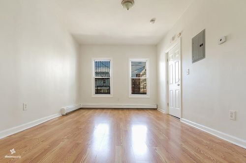 60 Dwight St, Jersey City, NJ, 07305-4110 | Card Image