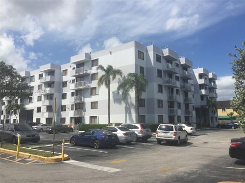 apt-135-8261 Nw 8th St, Miami, FL, 33126-3964 | Card Image