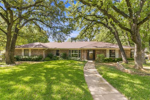 1007 Tanglewood Ln, Arlington, TX, 76012-4454 | Card Image