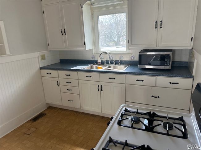 20 Pearl St, House other with 4 bedrooms, 1 bathrooms and null parking in Bainbridge NY | Image 4