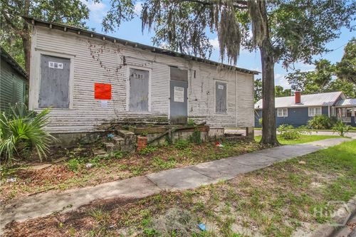 827 W 39th St, savannah, GA, 31415-8423 | Card Image