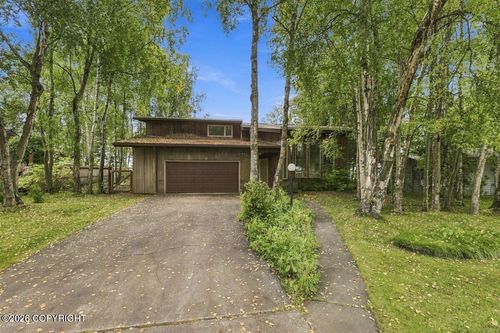 520 Oceanview Dr, Anchorage, AK, 99515-3756 | Card Image