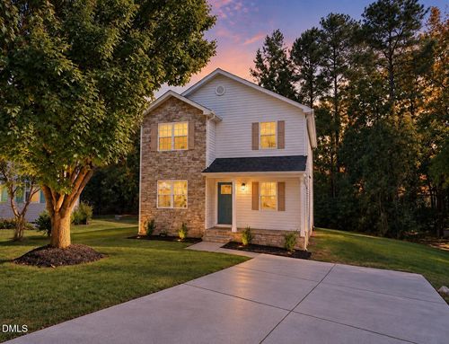 12 Sameer Ct, Durham, NC, 27703-5876 | Card Image