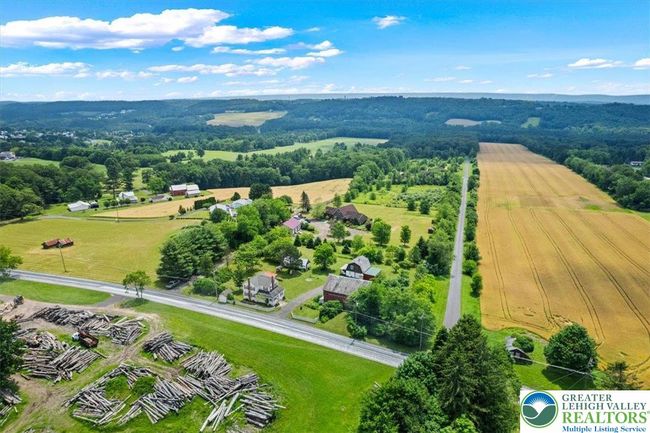 7590 Pohopoco Dr, House other with 3 bedrooms, 2 bathrooms and null parking in Kunkletown PA | Image 23