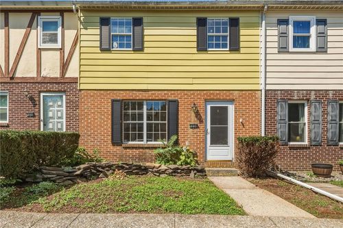 1230 Eagle St, ALLENTOWN, PA, 18106-9517 | Card Image