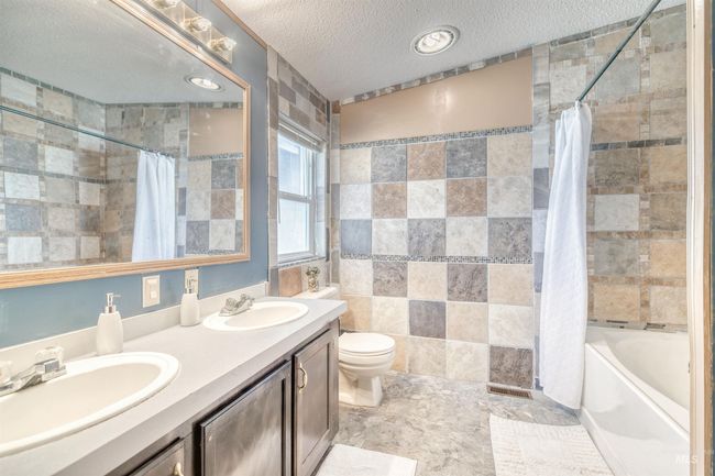 TRLR-8 - 951 W Avalon St, Home with 3 bedrooms, 2 bathrooms and null parking in Kuna ID | Image 10