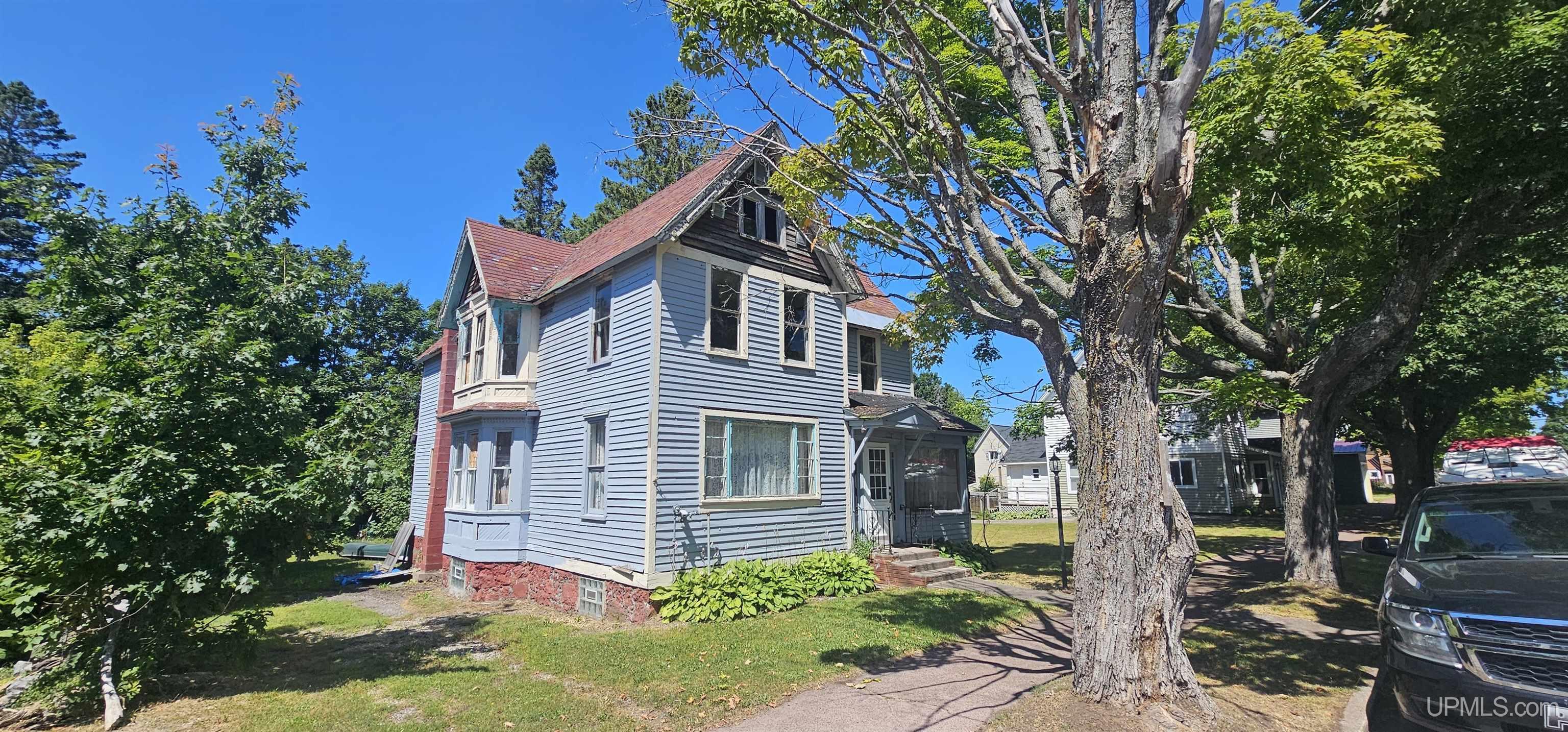 Tamarack St, Laurium, MI 49913