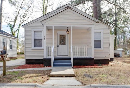 907 Mckinley Ave, Suffolk, VA, 23434-5556 | Card Image