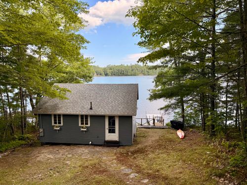 38 Beach Ln, Damariscotta, ME, 04543 | Card Image
