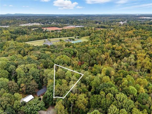 000 Pinecrest Dr, Lexington, NC, 27295 | Card Image