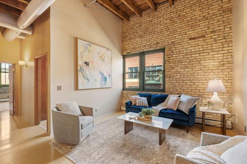 614-400 N 1st St, Minneapolis, MN, 55401-1396 | Card Image