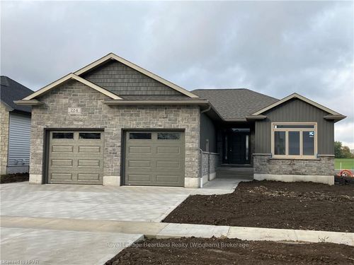 224 Rutledge St, Blyth, ON, N0M1H0 | Card Image