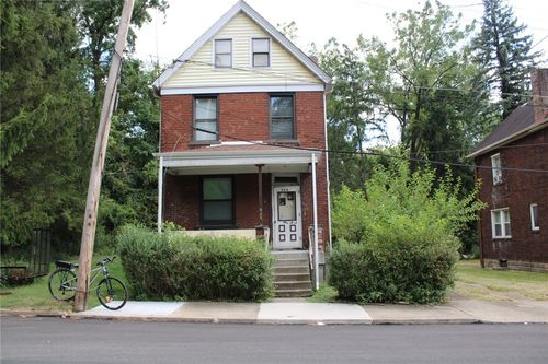 424 N Holland Ave, Rankin, PA, 15104-1213 | Card Image