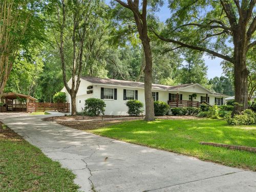 8024 Nw 2nd Ct, GAINESVILLE, FL, 32607-1515 | Card Image
