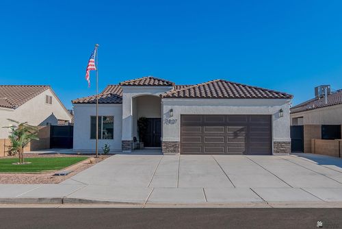 7827 E 34th Pl, Yuma, AZ, 85365-8256 | Card Image