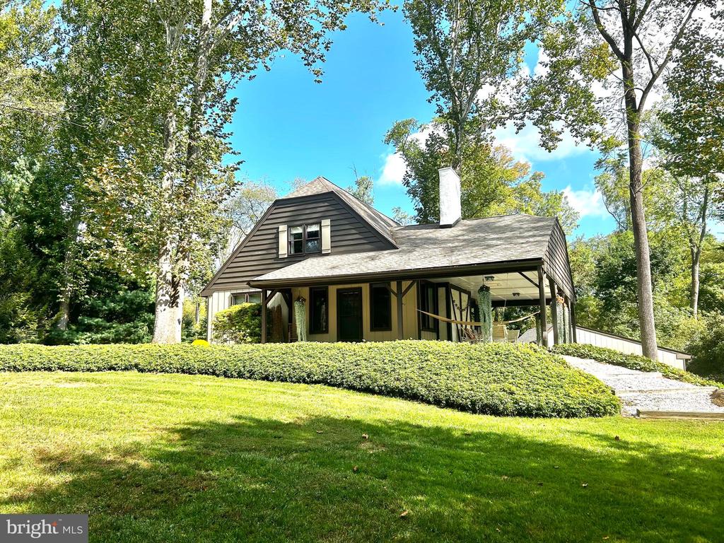 Atwater Rd, Chadds Ford, PA 19317