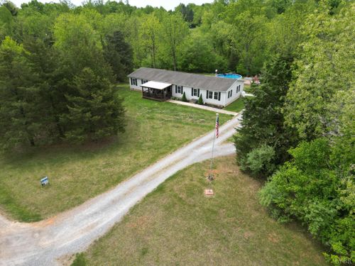 1122 Walnut Springs Dr, Bedford, VA, 24523-6976 | Card Image