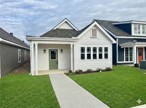 831 Ne Heights Ln, Bentonville, AR, 72712-3096 | Card Image