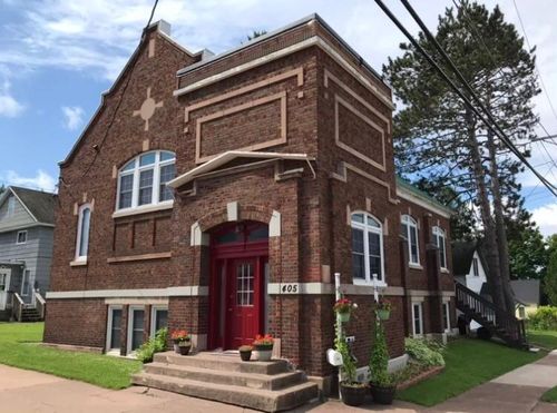 405 S Suffolk St, Ironwood, MI, 49938-2152 | Card Image