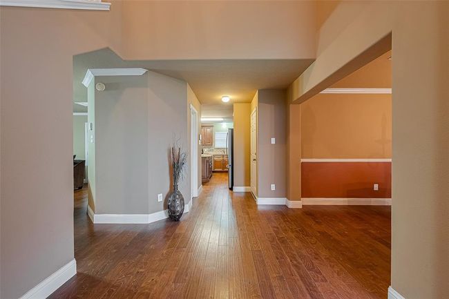 1402 Merryglen Ct, House other with 3 bedrooms, 3 bathrooms and 2 parking in Spring TX | Image 4