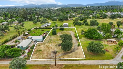 1222 Modoc Ln, Redding, CA, 96003-9234 | Card Image