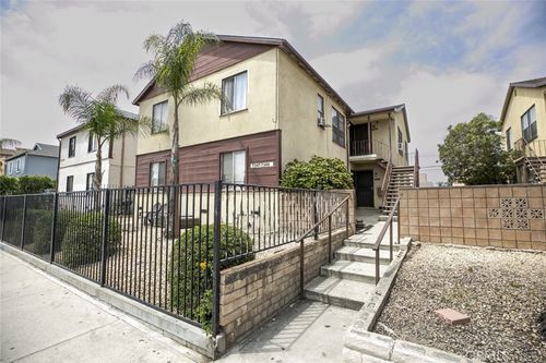 7347 Bakman Ave, Sun Valley, CA, 91352 | Card Image
