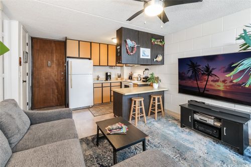 apt-306-2847 Waialae Ave, Honolulu, HI, 96826-1824 | Card Image