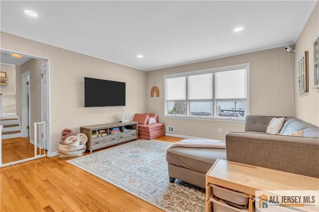 110 Oak Dr, House other with 4 bedrooms, 3 bathrooms and null parking in Middlesex NJ | Image 19