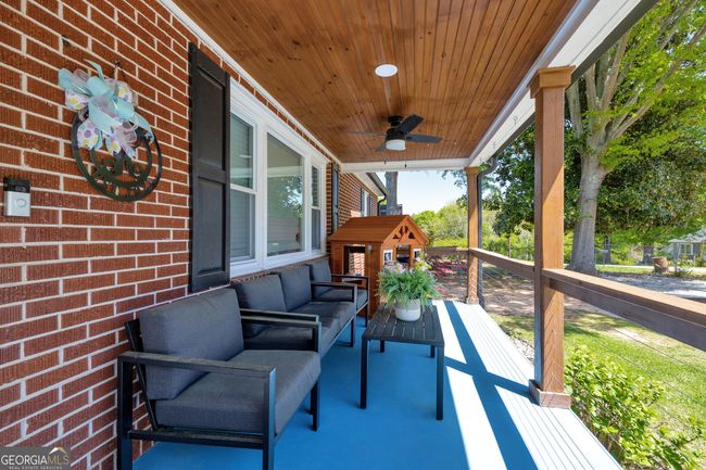 38 Irene St, House other with 3 bedrooms, 1 bathrooms and 3 parking in Toccoa GA | Image 9