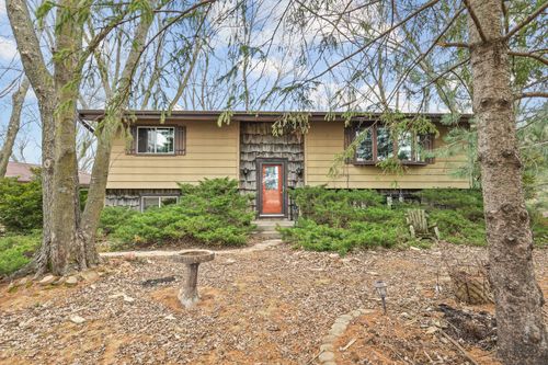 6867 N Eggert Rd, ROCK CITY, IL, 61070-9740 | Card Image