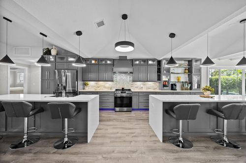 3763 Se Fairway E, Stuart, FL, 34997-6117 | Card Image