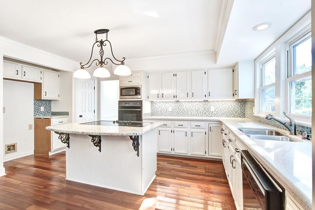 Kitchen | Image 15