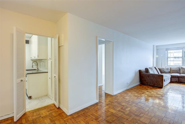 APT-21K - 102 66 Th Rd, Home with 1 bedrooms, 1 bathrooms and null parking in Forest Hills NY | Image 4