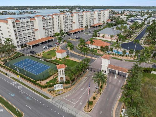 apt-302-17715 Gulf Blvd, Redington Shores, FL, 33708-4272 | Card Image