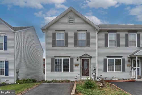 2456 Emerald Ct, Harrisburg, PA, 17104-2153 | Card Image