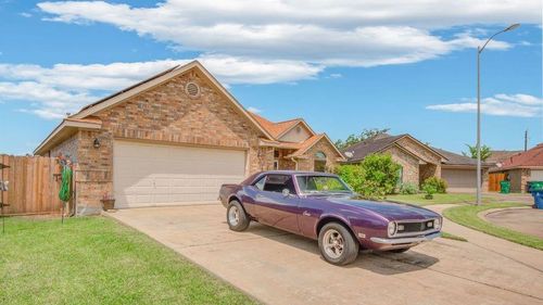 143 Eagle Nest Ct, Richwood, TX, 77566-4765 | Card Image