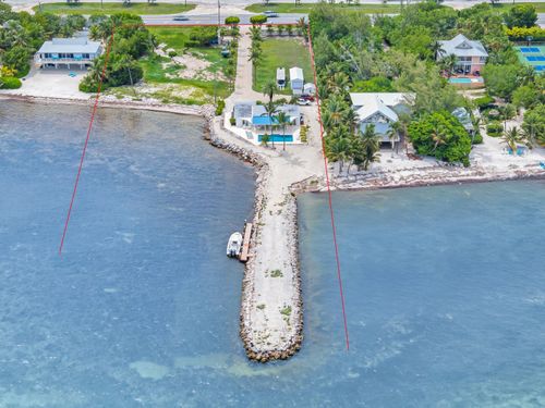 75691-71 Overseas Hwy, Islamorada, FL, 33036-4016 | Card Image