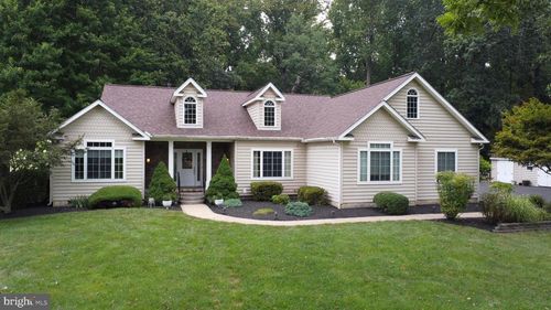 451 Appian Way, Martinsburg, WV, 25403-5136 | Card Image
