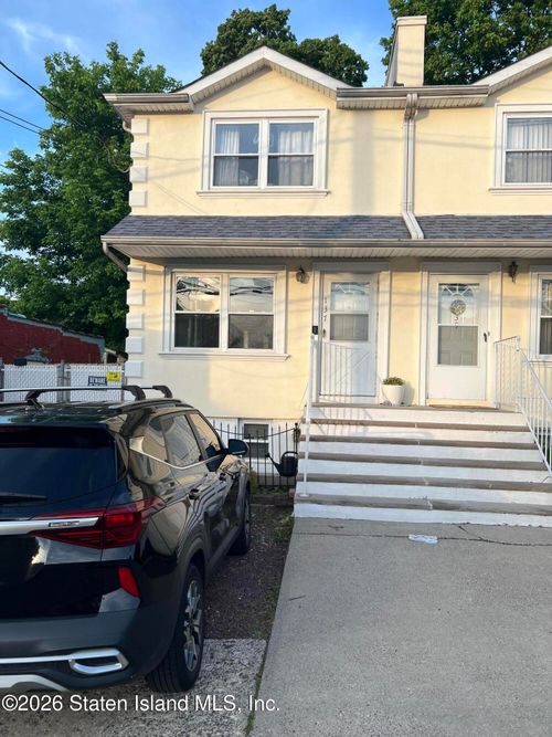 137 Lafayette Ave, Staten Island, NY, 10301-1249 | Card Image