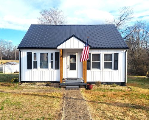 707 12th St, Altavista, VA, 24517-1301 | Card Image