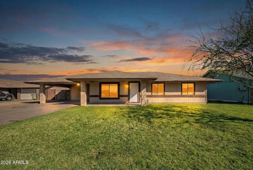 5607 N 73rd Ave, Glendale, AZ, 85303-5215 | Card Image
