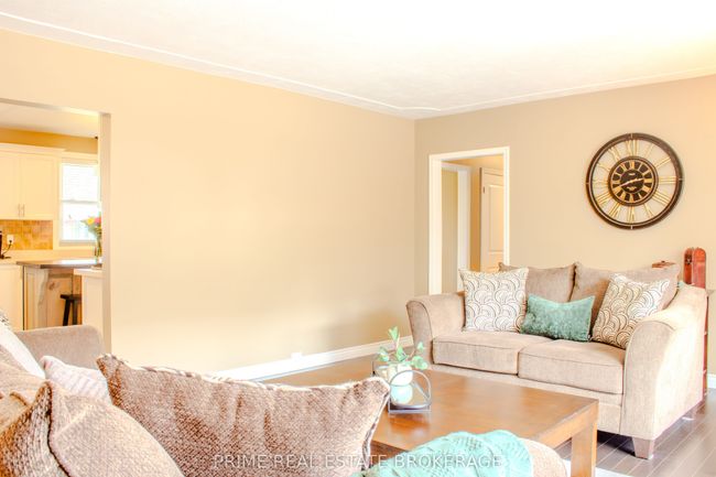 254 Pryde Blvd, House other with 4 bedrooms, 2 bathrooms and 4 parking in Exeter ON | Image 14
