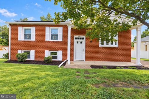 9410 Small Dr, CLINTON, MD, 20735-3539 | Card Image